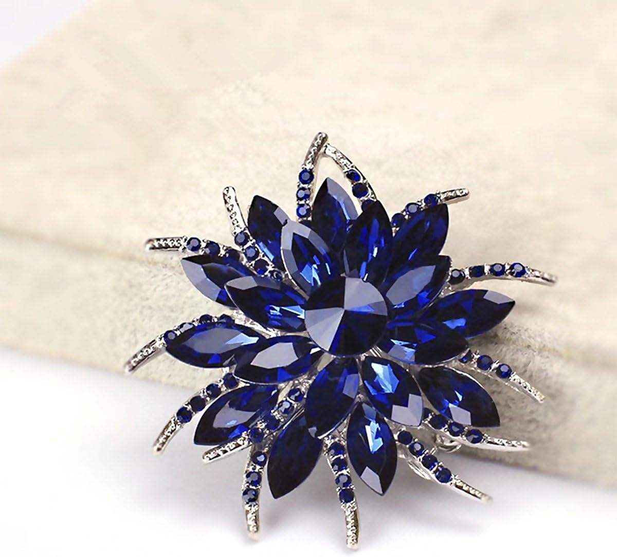 image:imageCrystal Floral Brooch for Women  Rhinestone Brooches Fashion Jewelry  Vintage Wedding Party Pins  Womens Clothing Accessories  Blue Wreath Design