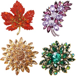 image:imageQCWN Large Flower Brooches and Pins for Women Vintage Rhinestone Sunflower Brooch Costume Jewelry Lapel Hat Pins for Wedding Dresses Bouquet Gifts4Pcs MulticolorFlower