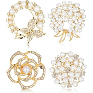 image:image4 PCS Brooches and Pins for Women Crystal Flower Pearl Brooch Fashion Elegant Flower Broach for Wedding Clothing Accessory Christmas Gift