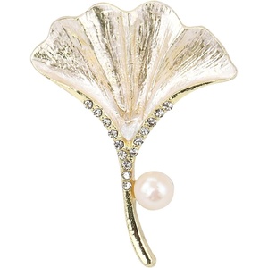 image:imageBrooch Pin for Women Rhinestone Peacock Crystal Delicate Animal Brooch Lapel Pins Girls Fashion Jewelry Gift for Christmas Brooch Birthday Jewelry Giftsilver Ginkgo