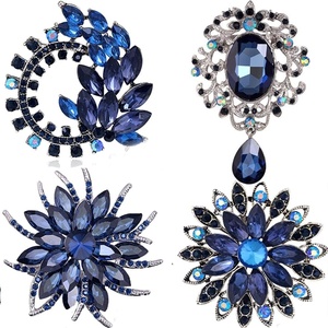 image:imageEzing 4Pcs Brooch Lot with Large Big Size Rhinestone Crystal Fashion JewelryBlue